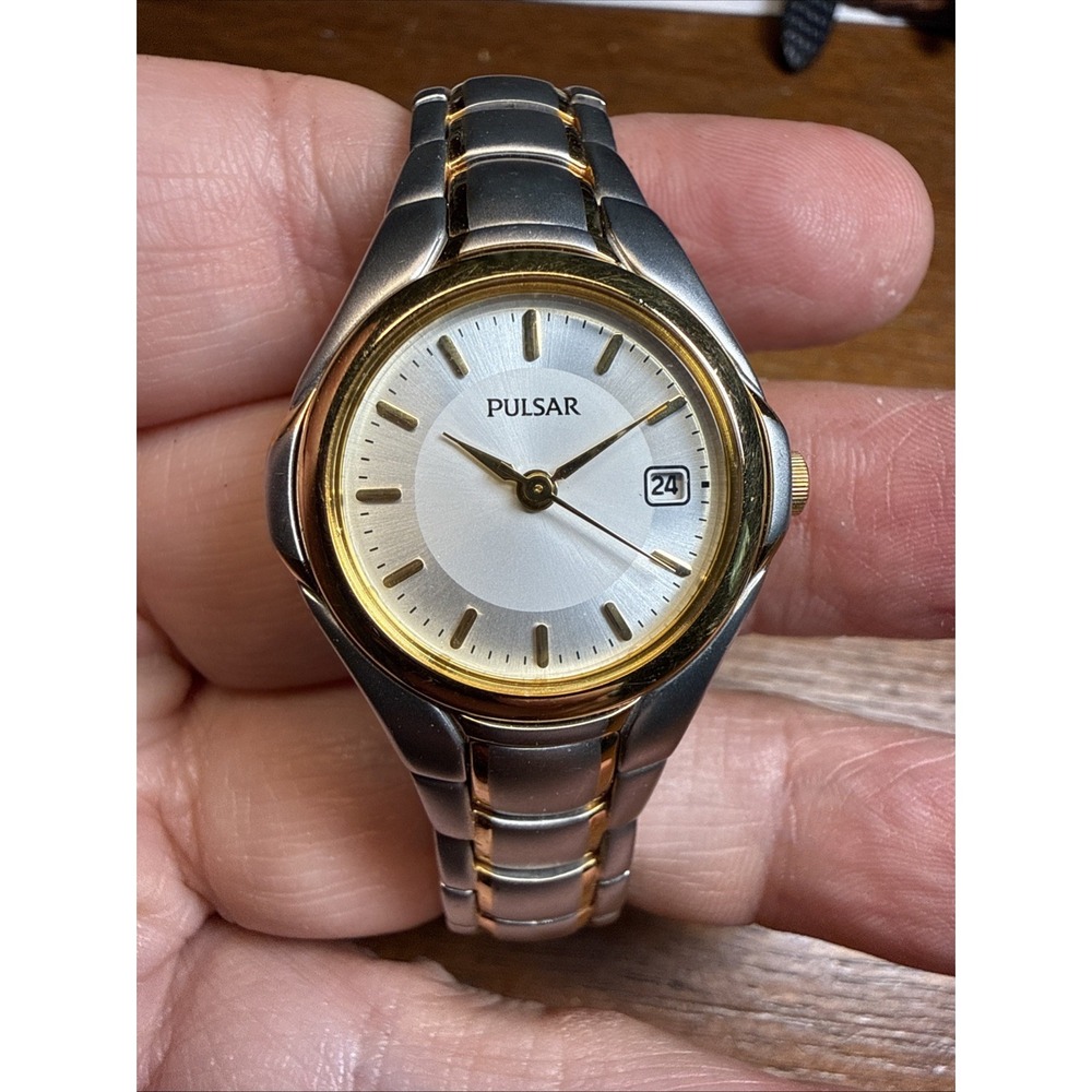 Pulsar Womens Watch 27mm Two Tone Stainless Steel V782-X243 New Battery 6.5"